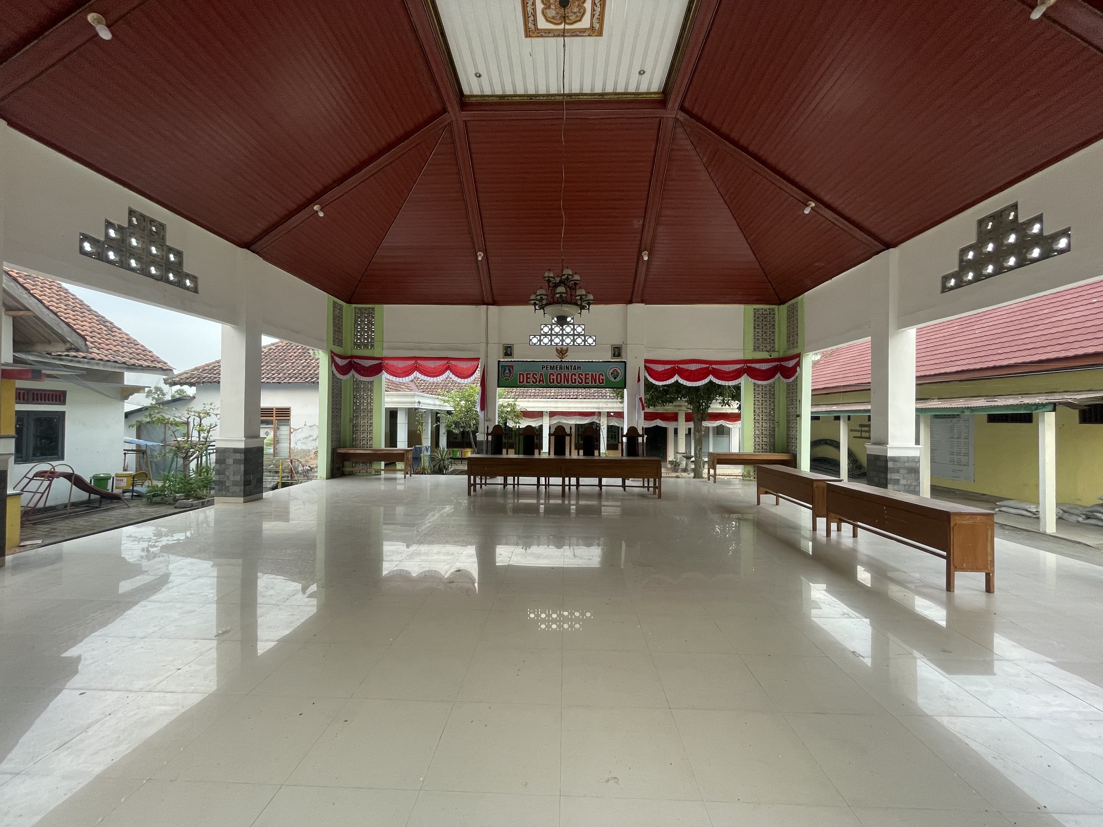 Interior Balai Desa Gongseng